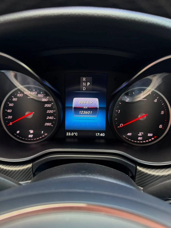Mercedes- Benz V-Klass